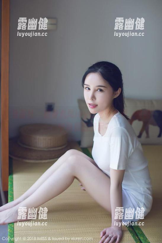 爱蜜社 - 投身九尾ivy的秘书世界，套图中隐藏的暗示