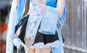来了来了，猫君君MaoJun最新奶牛妆分享，看见色彩的奇妙