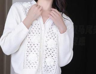 秀人网 – 来咯！BABY_柒双马尾美图合集，带点俏皮的赖皮感