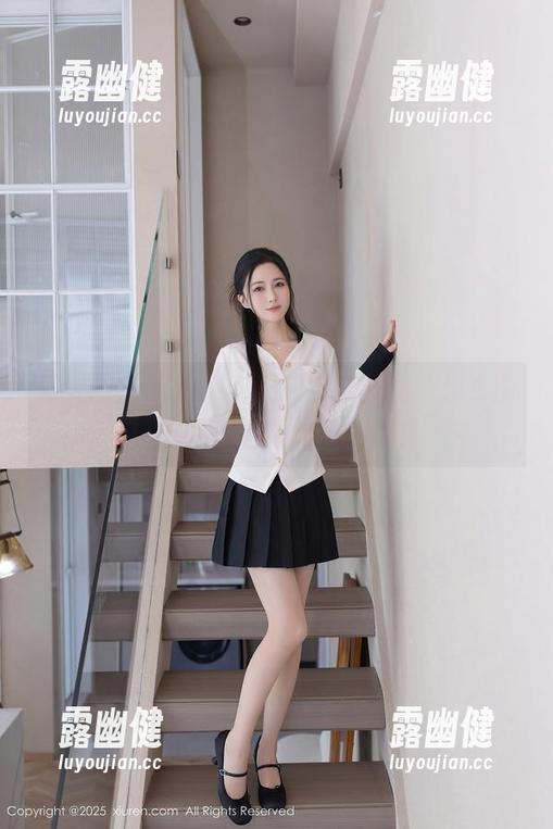 秀人网 - 厨娘余安安的全套作品，想学厨艺的也来看看这身材啊！