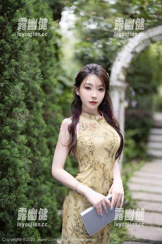 秀人网 - 唐安黑白图集：是不是只用黑和白才最带感？