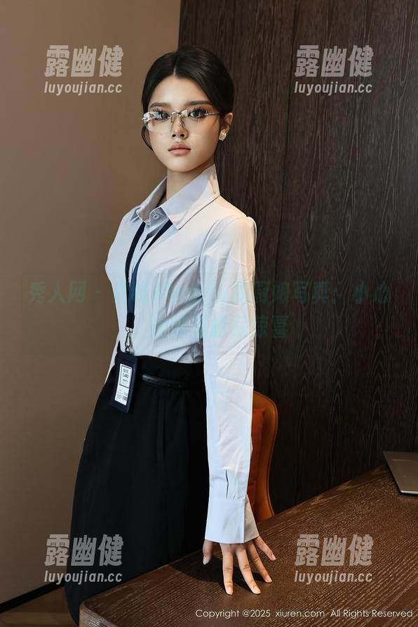 秀人网-夏晓Maggy 秀人网 - 夏晓Maggy的厨娘写真:小心,油烟里暗藏惊喜