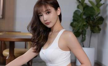 秀人网 – 轻松一按，清妙办公室资源在线！随走随看！