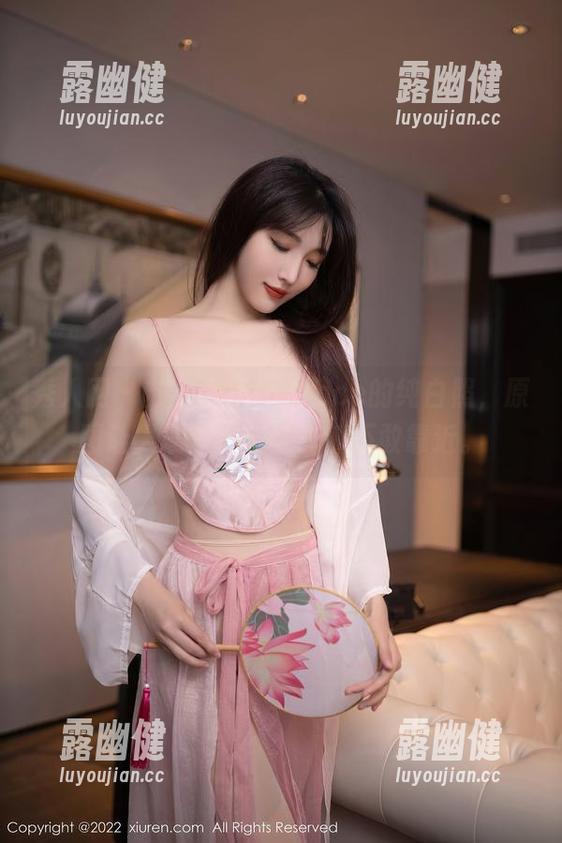 秀人网 - 苏小曼babyface的纯白照，原图让人震惊，连圣光都不敢靠近。