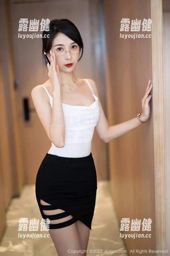 秀人网-陶喜乐 秀人网 - 白衬衫全套+陶喜乐,这是一种孤独的美吗?