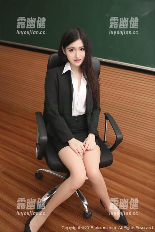 秀人网-雅茹老师 秀人网 - 牛仔裤全套:雅茹老师快来看我给你每个角度