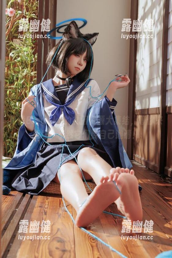 纸悦Etsu_ko 纸悦Etsu_ko的礼服资源大集结,等你来翻牌,不然它们要自己邀请!