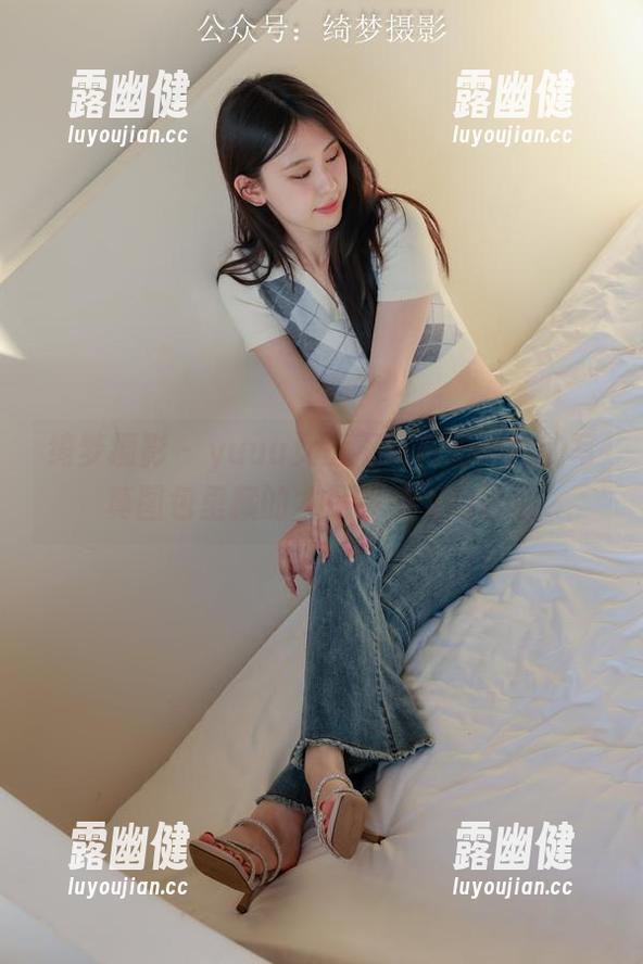 绮梦摄影-yuuu 绮梦摄影 - yuuu女王不是高冷,她的写真图包里藏的才是接地气的时刻