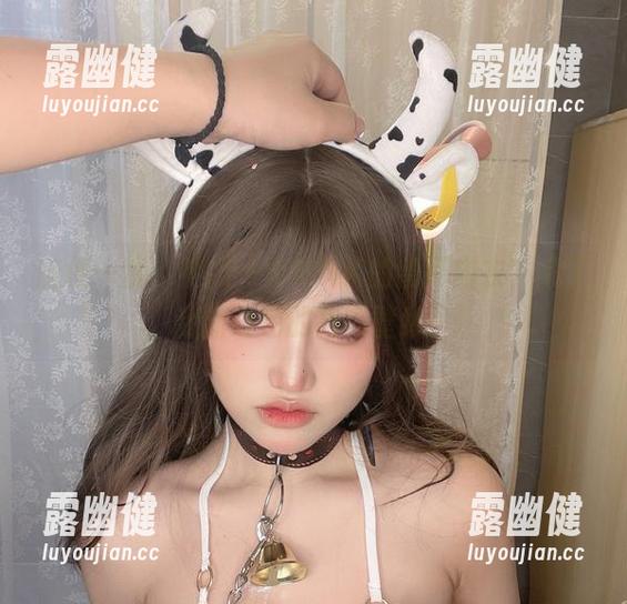 芊川一笑MNK 随便一瞥,芊川一笑MNK的兽耳内衣,成了我新配色的高清壁纸!