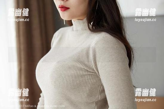 蜜桃社-真希 蜜桃社 - 真希的棉袜,套图分享中有份淡淡的惬意...