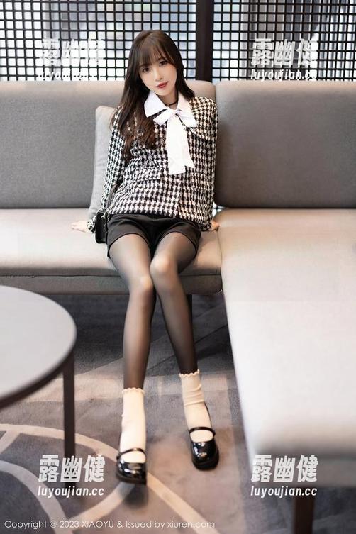 语画界 - 免费充电站——李丽莎的美脚，远超过你想象的电量！