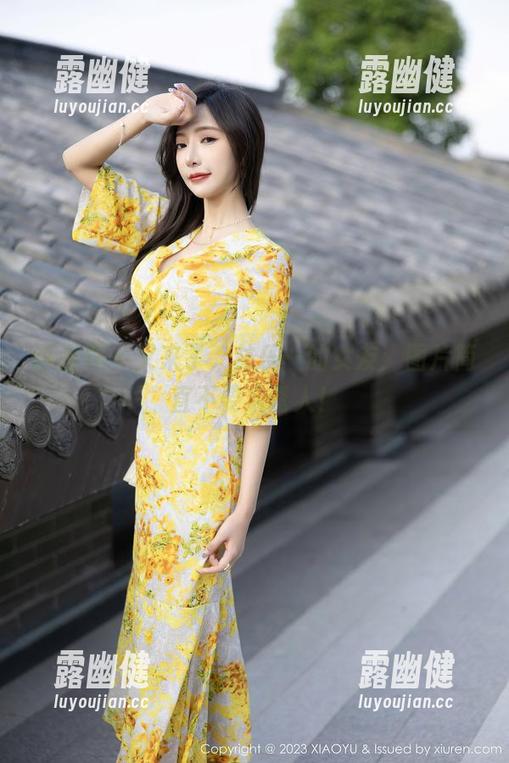 语画界 - 又来了，林乐一的女友：图片简直不要太诱人！
