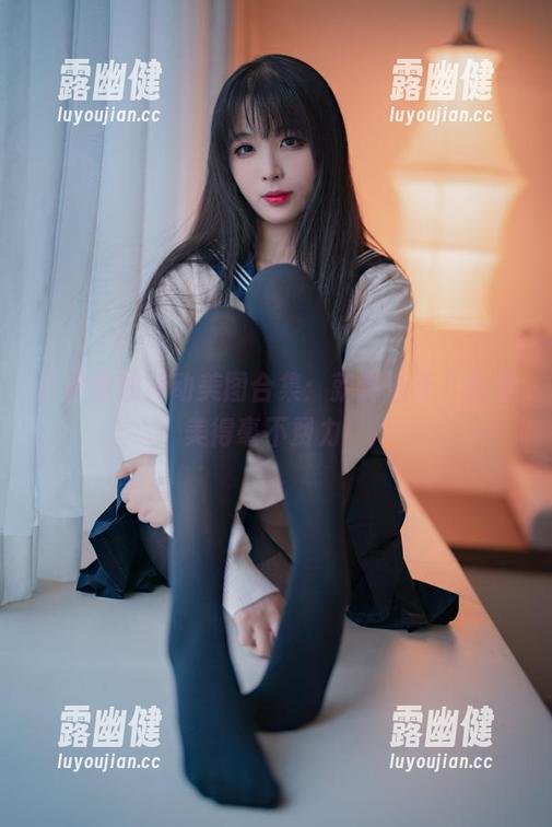 轩萧学姐运动美图合集：就算流汗，也要美得毫不费力！