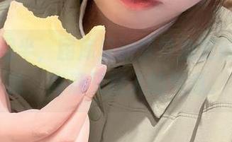 因为闪月半，图库里的梦梦兔变得不同寻常，高清又撩人的气息。