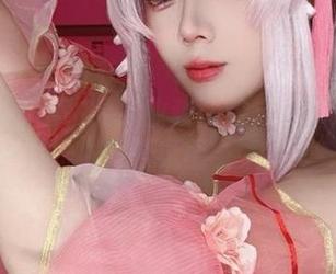 阿九从不咕咕的职业装探险：照片里的办公氛围