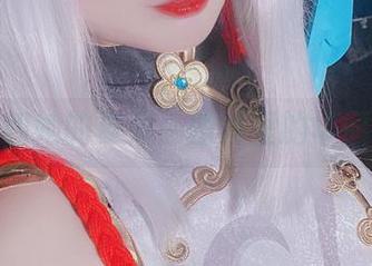 雪猫和她的夏天：图片里的华丽失控