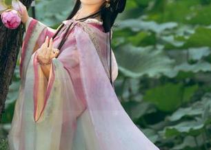 制服控们注意，这个雯妹不讲道理私房合集可不是随便的日常！