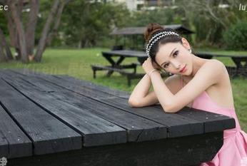 青豆客 – “Kiren_程程程姐姐”的壁纸，开启每天的美图胡闹模式，准备好了吗？