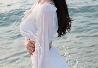 魅妍社 – 果儿Victoria的吊带写真集，分享的不仅是作品，还有我对时尚的那点小感想，嘿嘿。
