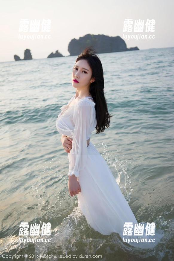 魅妍社-果儿Victoria 魅妍社 - 果儿Victoria的吊带写真集,分享的不仅是作品,还有我对时尚的那点小感想,嘿嘿。