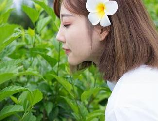 魅妍社 – 看赵梦洁的无圣光秘书图，心里浮现出一堆奇思妙想。